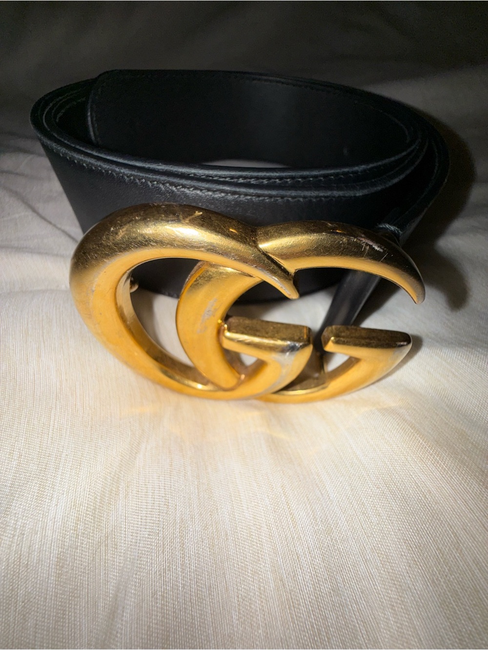 Gucci Black Leather Belt with Gold Double G Buckle - Picture 4 of 6